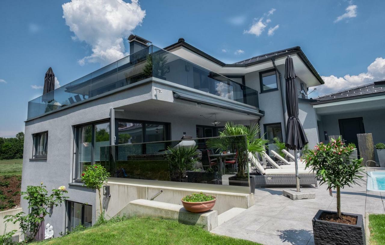Luxurioese Penthaus Wohnung Аниф Экстерьер фото